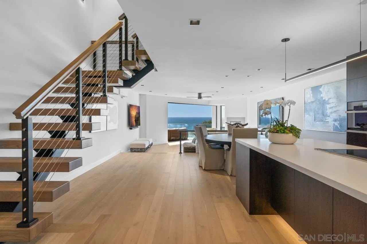 135 S Sierra Ave Unit 32 #32 - Photo 4 of 27