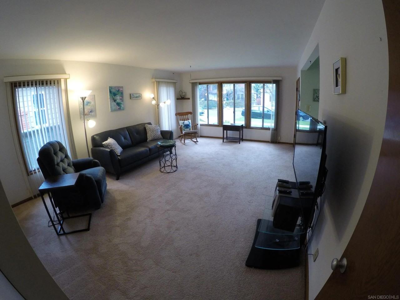 4209 Lafayette Pl - Photo 3 of 8