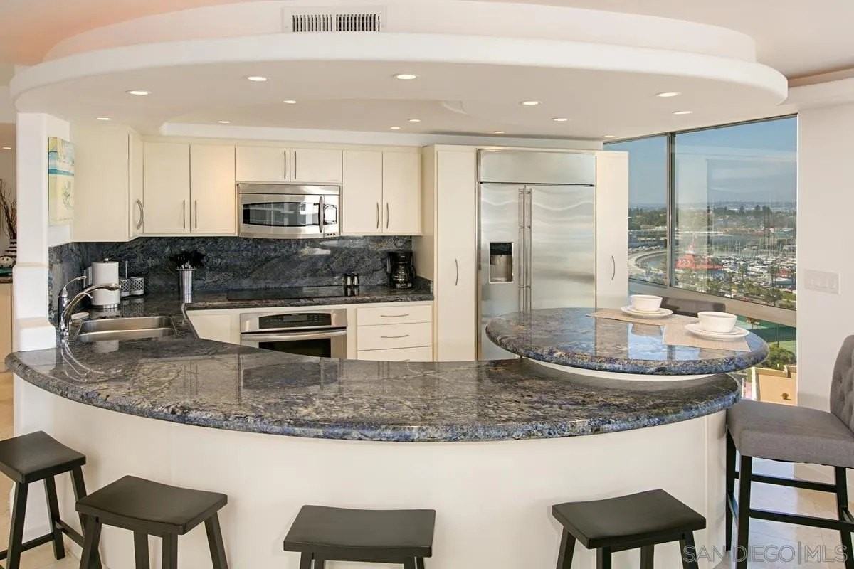 1760 Avenida Del Mundo Unit 1109 #1109 - Photo 5 of 14