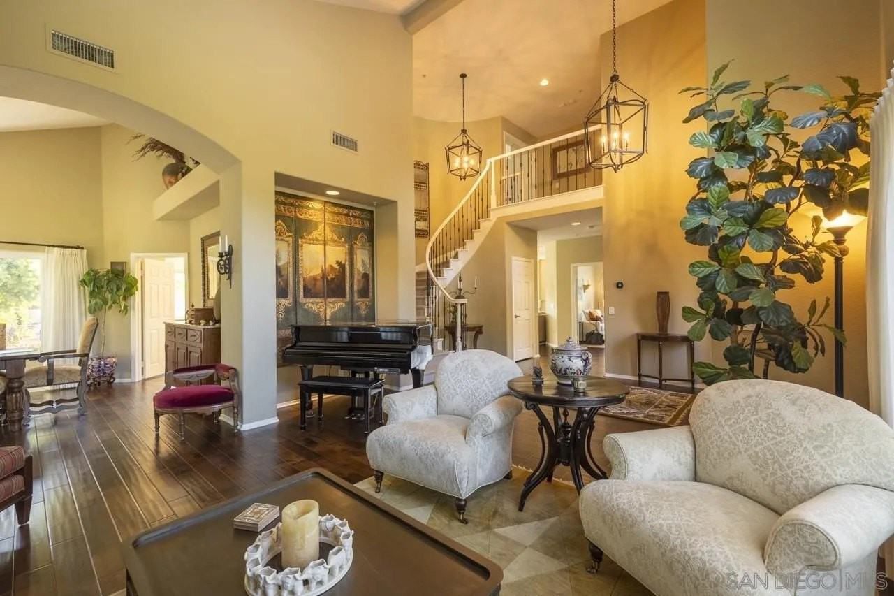 3245 Brookside Ln - Photo 7 of 50