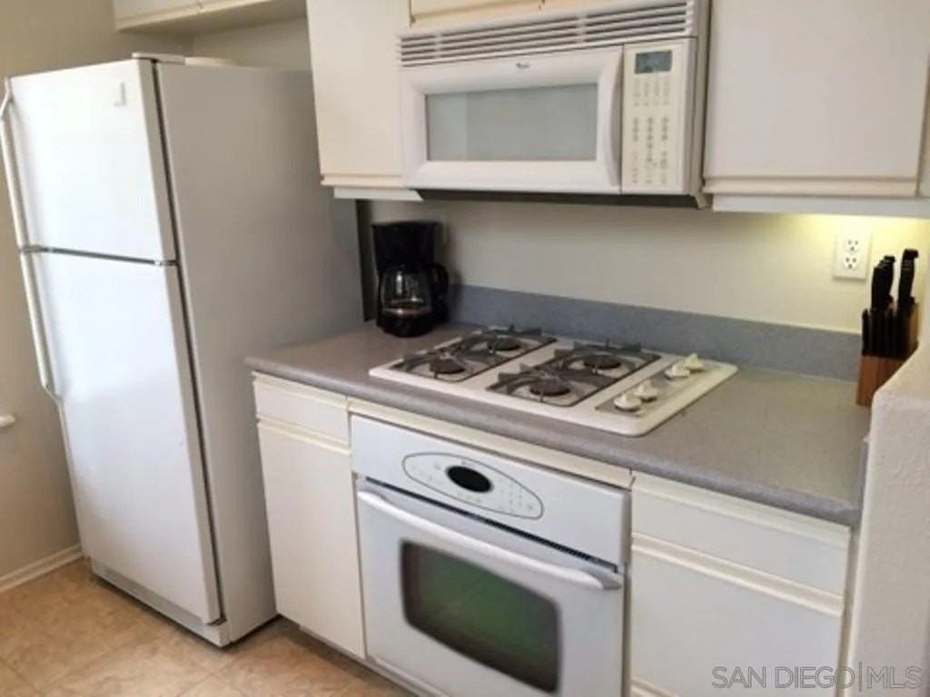 3609 Bernwood Pl Unit 81 #81 - Photo 6 of 8