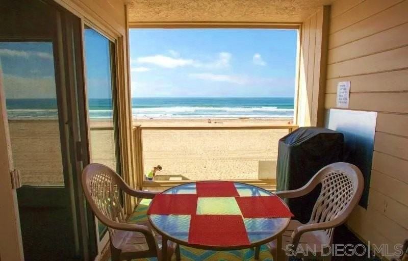 3755 Ocean Front Walk - Photo 2 of 23