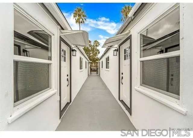 1175 Grand Ave - Photo 2 of 24