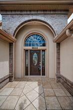 6622 Pine Walk Drive - Photo 3 of 32