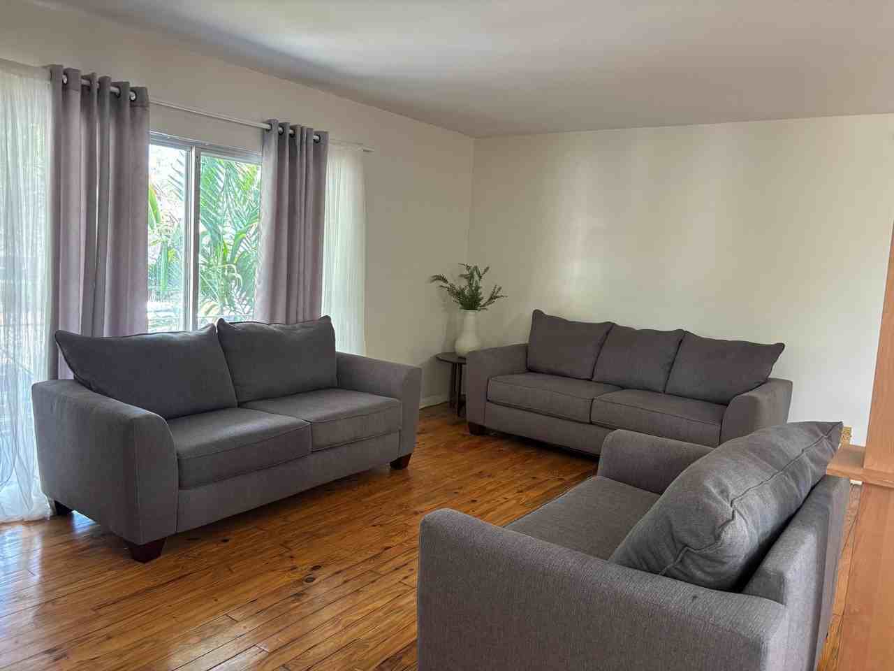 790 Ne 91st St - Photo 2 of 17