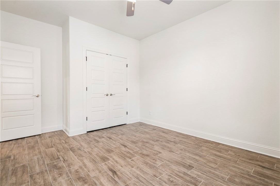 720 Merryfield St - Photo 7 of 23