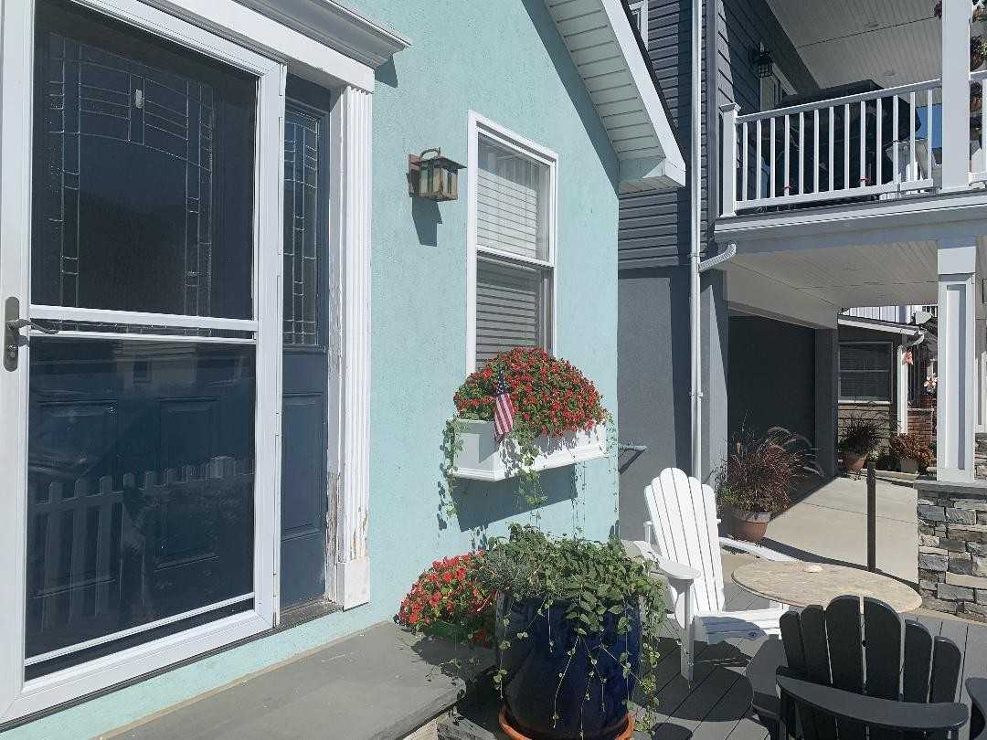 65 Virginia Ave - Photo 2 of 10