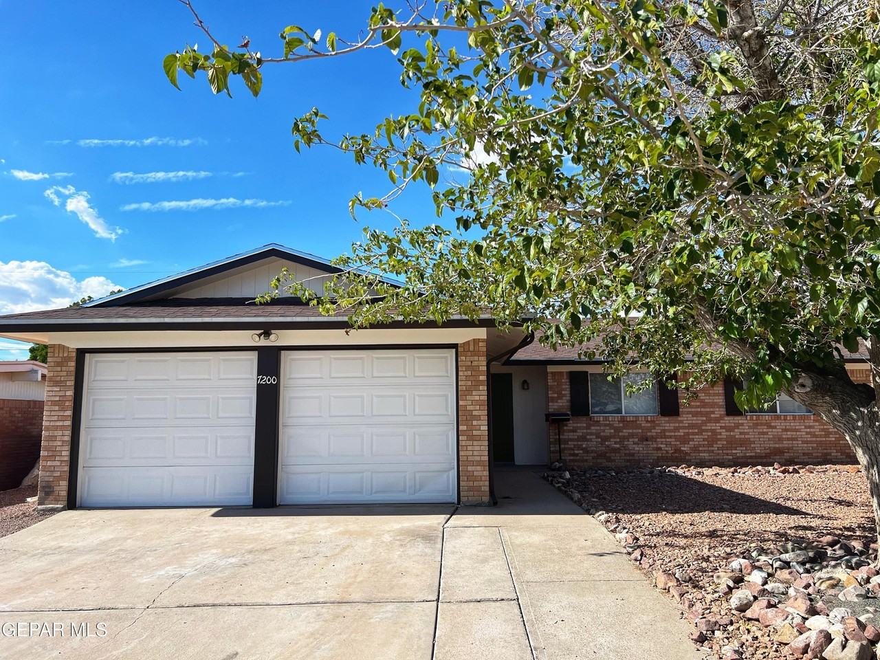 7200 Alto Rey Ave - Photo 2 of 22