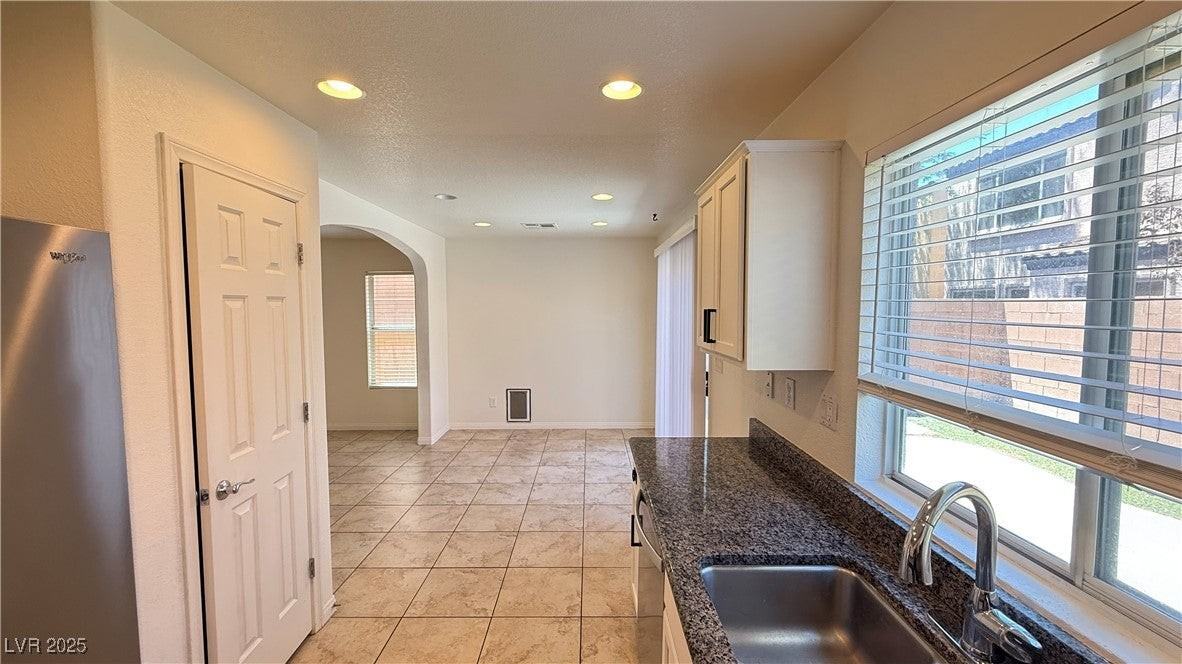 7928 Alta Lima Valley Ct - Photo 4 of 27