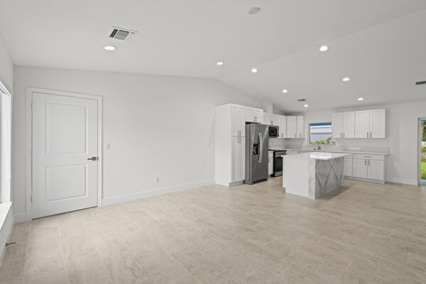 5911 Seagrape Dr - Photo 7 of 42