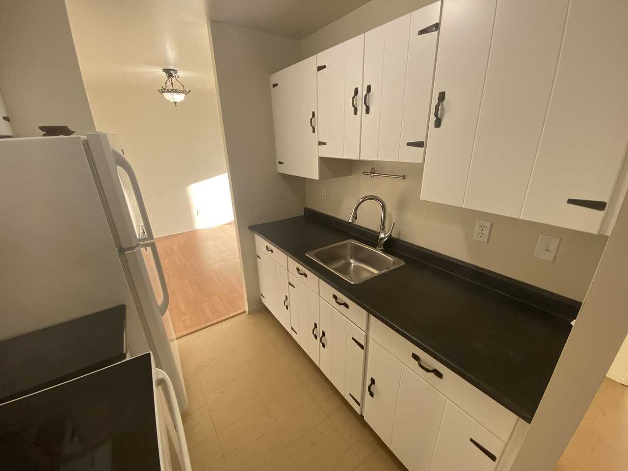 507-17 Eldon Hall PlaceUnit 507 #1 - Photo 4 of 15