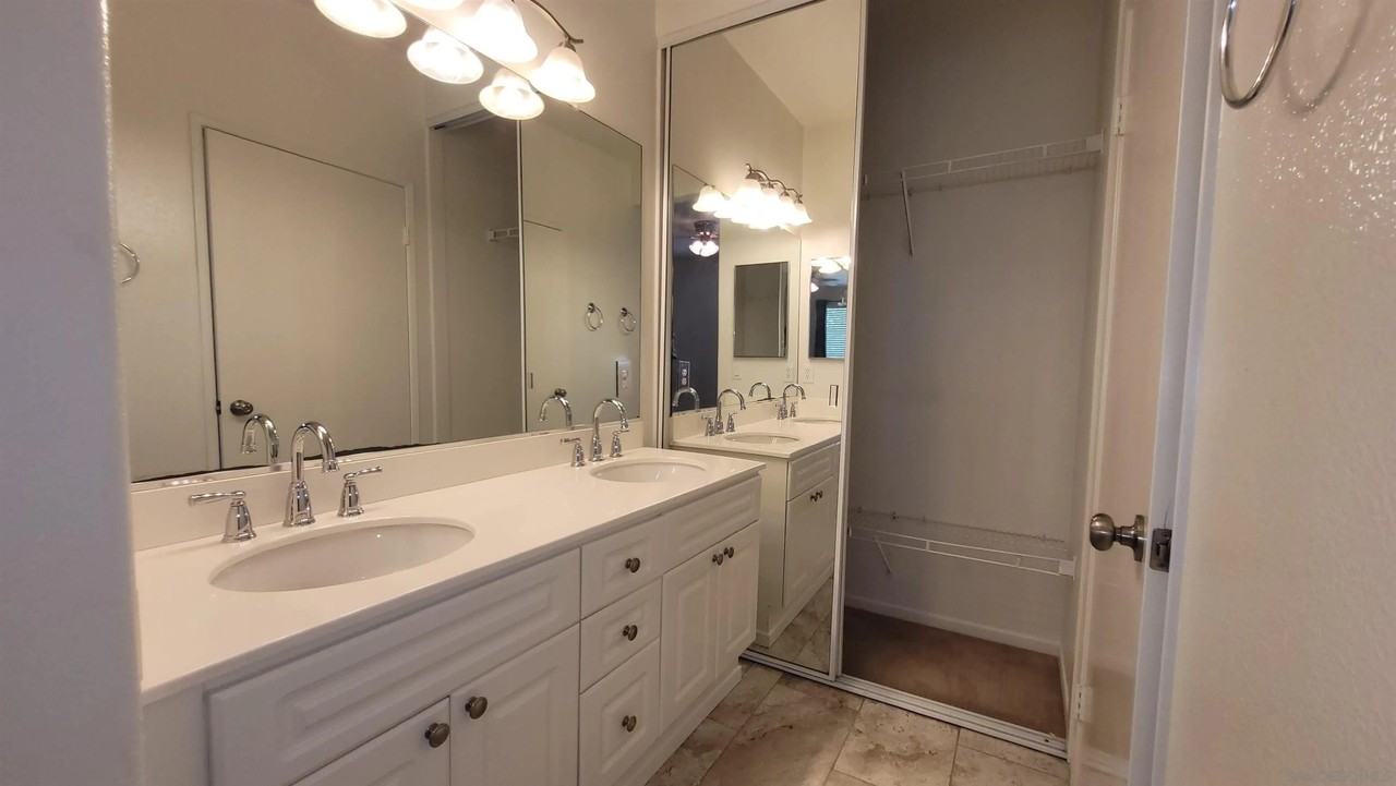 10750 Sabre Hill Dr Unit 246 #246 - Photo 7 of 8