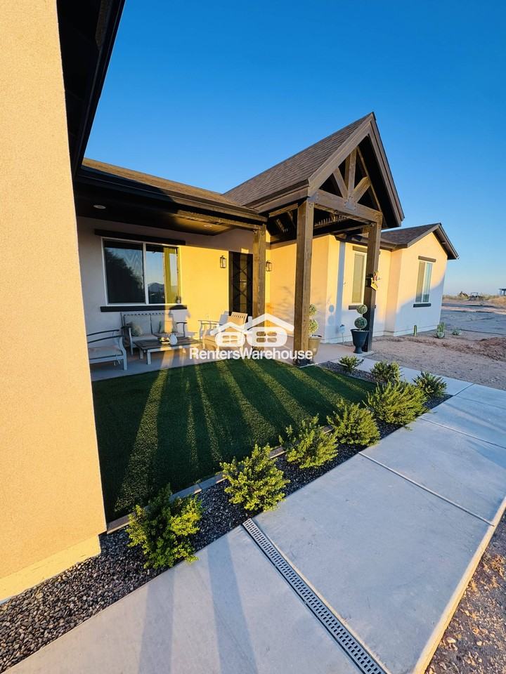 3627 N 372nd Ln - Photo 3 of 29