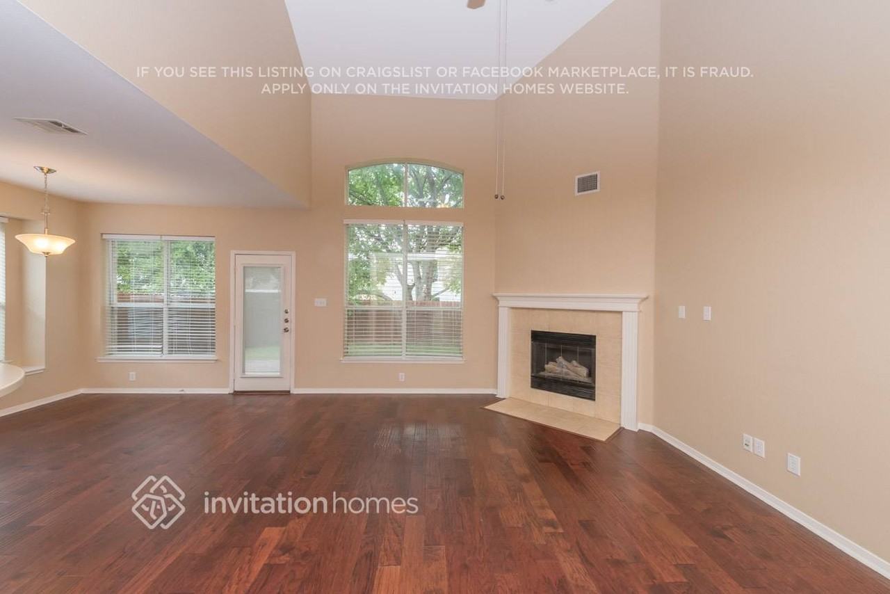 9200 Farmer Dr - Photo 3 of 25