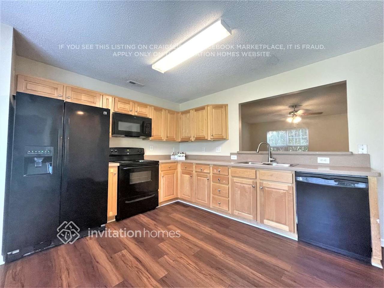 942 Ramsgate Dr Sw - Photo 4 of 18