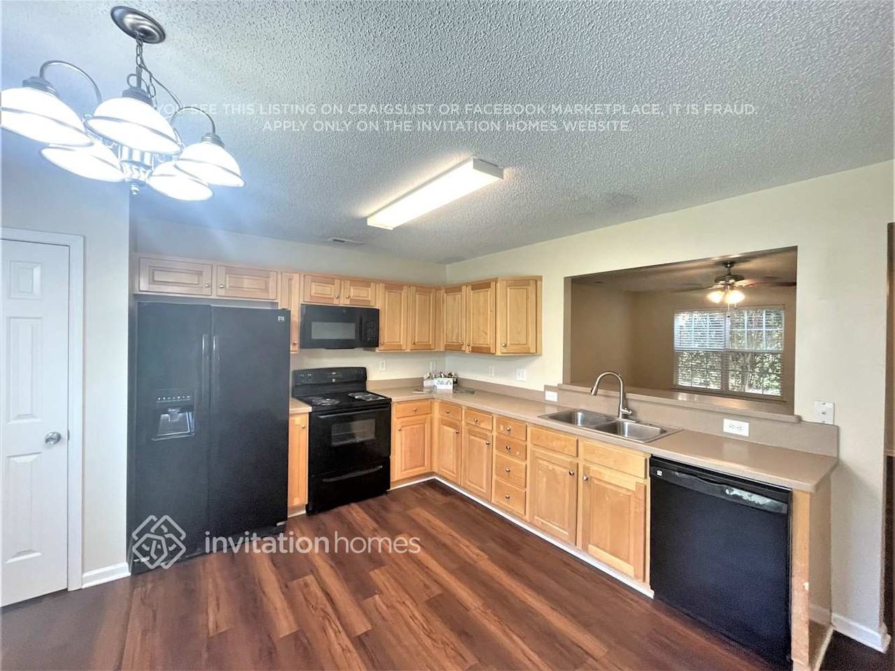 942 Ramsgate Dr Sw - Photo 5 of 18