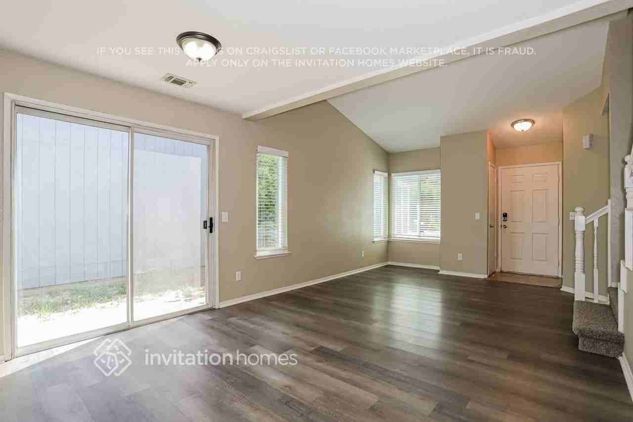 3020 Twin Creeks Ln - Photo 7 of 18