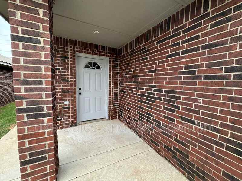 1316 Garden Gate Dr #A - Photo 2 of 41