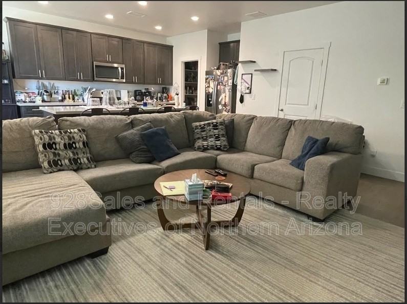 11569 Cepheus Rd - Photo 2 of 5