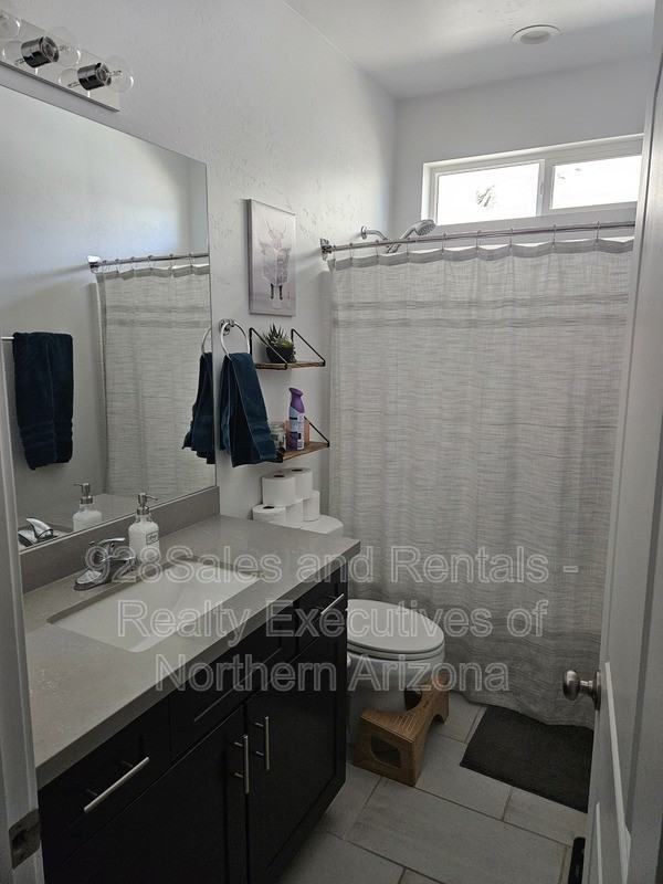 11569 Cepheus Rd - Photo 3 of 5