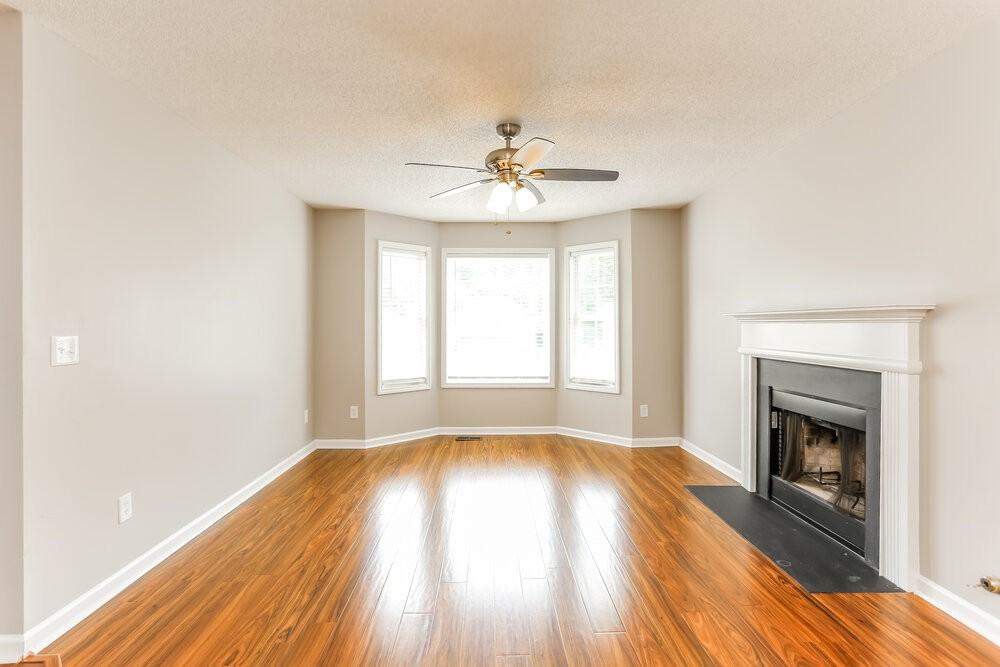 639 Sheffield Ct - Photo 5 of 17