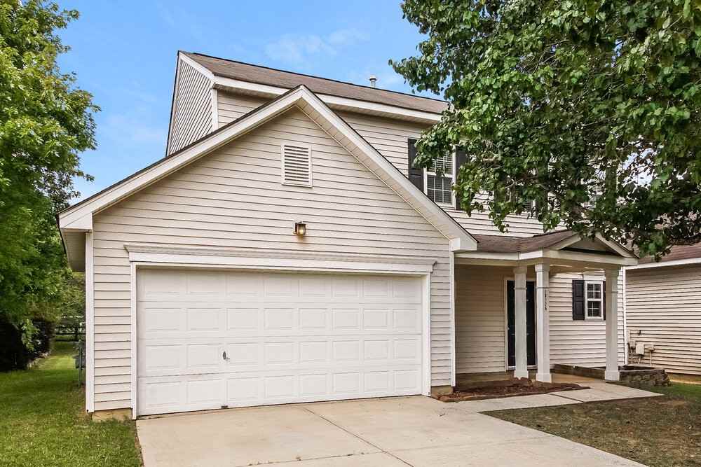 10126 Green Hedge Ave - Photo 4 of 17