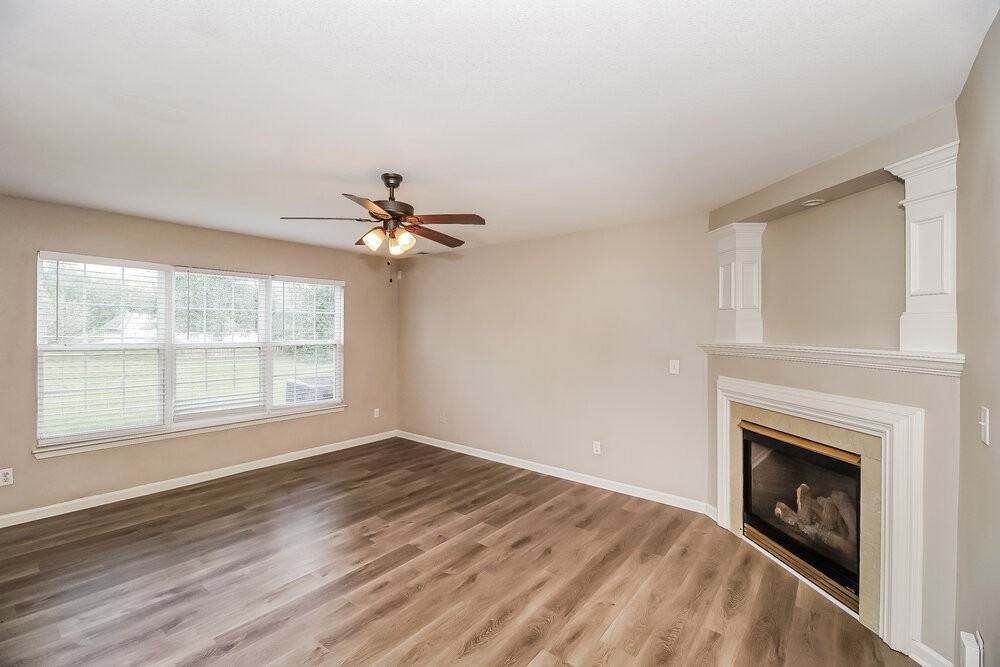 10126 Green Hedge Ave - Photo 7 of 17