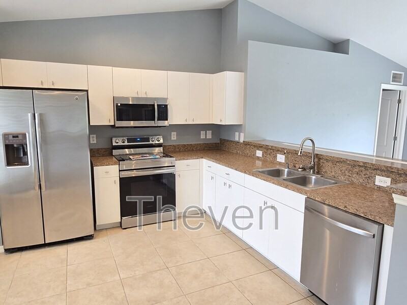 2521 53rd St W - Photo 2 of 14