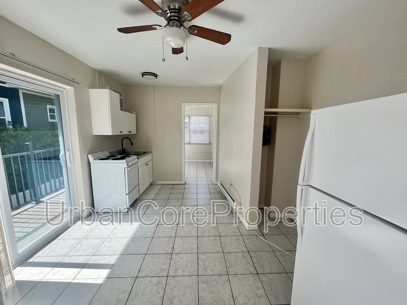 1023 Locust Street Northeast #25 - Photo 5 of 11