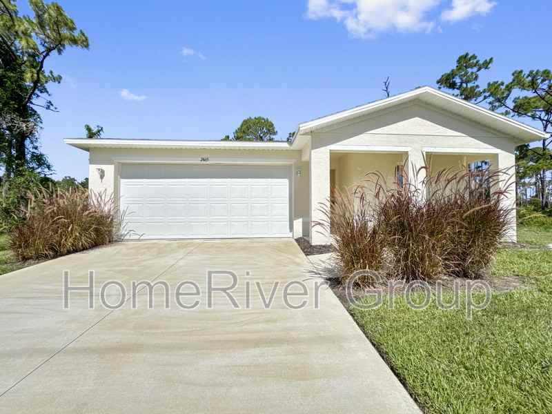 2465 Crockett St - Photo 2 of 31