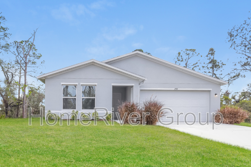 2352 Dodge St - Photo 2 of 26