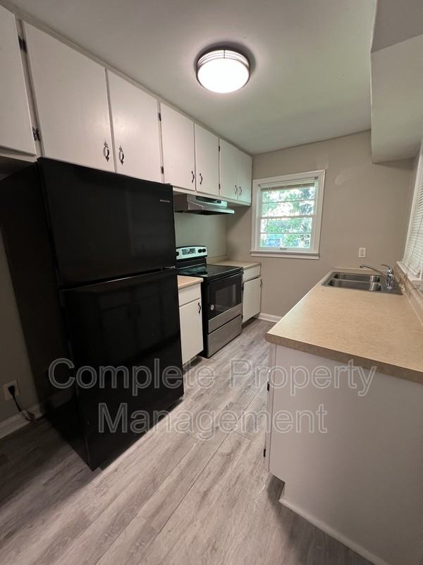 603 Camp Ct - Photo 3 of 8