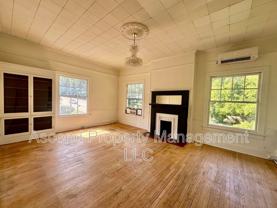 1501 N Chamberlain Ave #B - Photo 1 of 1