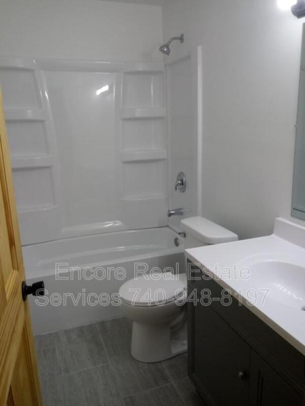 865 Beech Ct - Photo 3 of 11