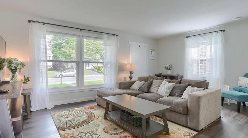 1648 E Caracas Ave - Photo 2 of 20