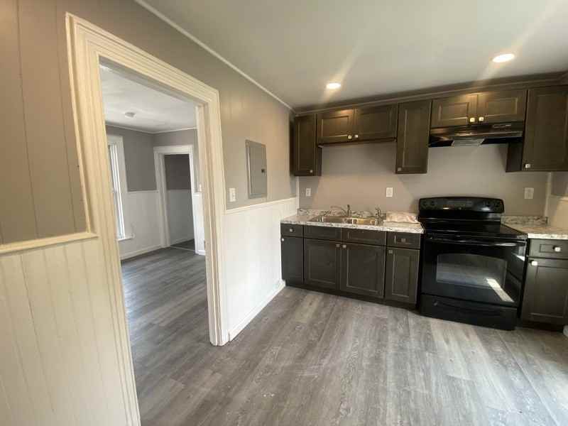 100 Main St #102 - Photo 3 of 19