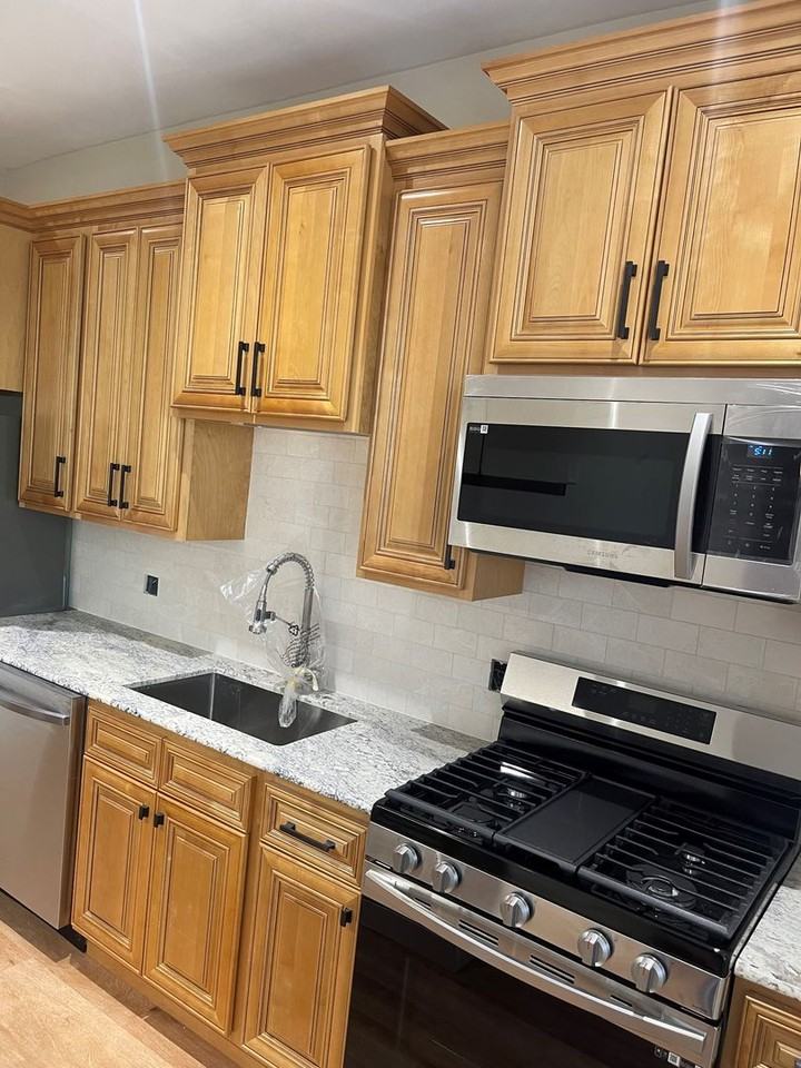 The Elmwood Village Apartments - Photo 7 of 31