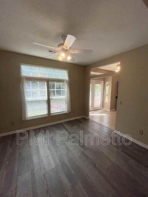 116 S Mercer Dr - Photo 7 of 30