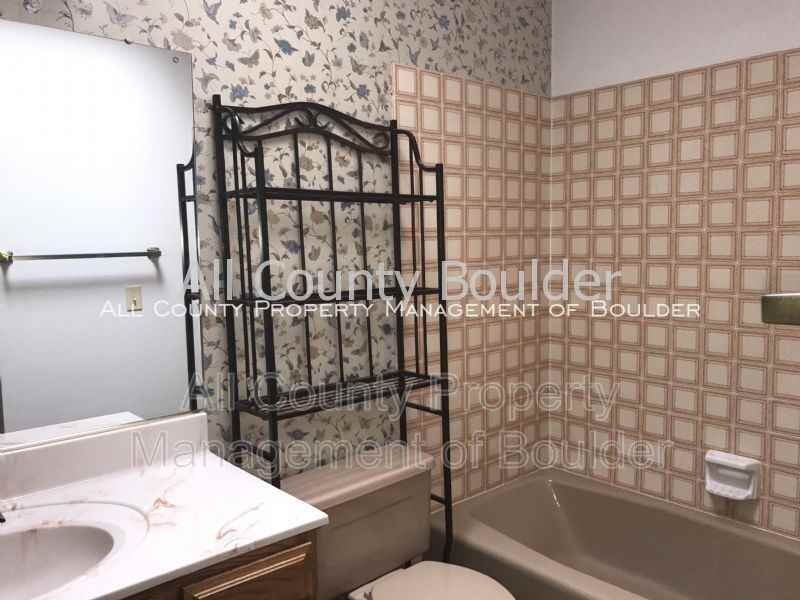 3325 Camden Dr - Photo 7 of 10