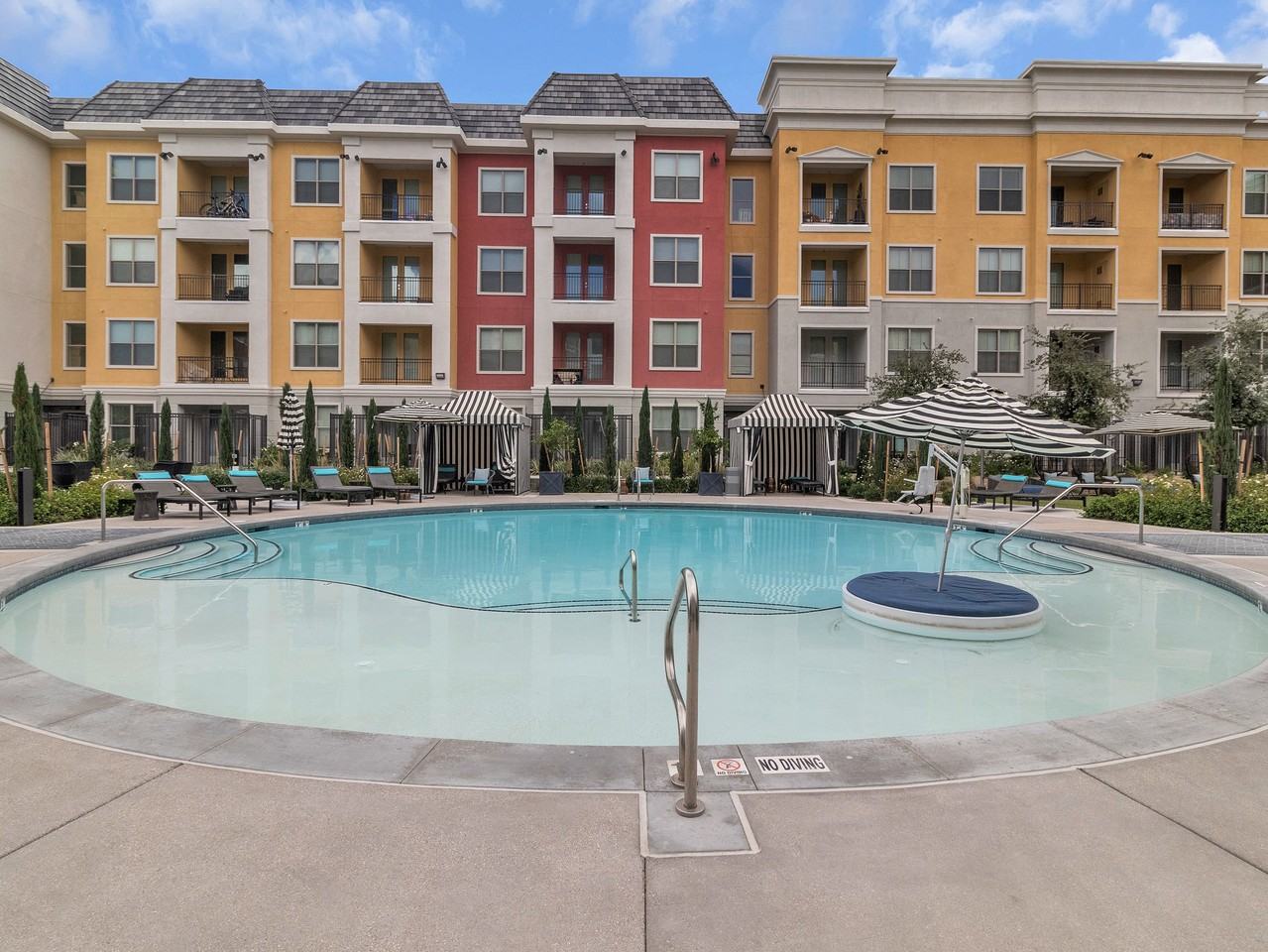 Elysian at Tivoli - Photo 3 of 42