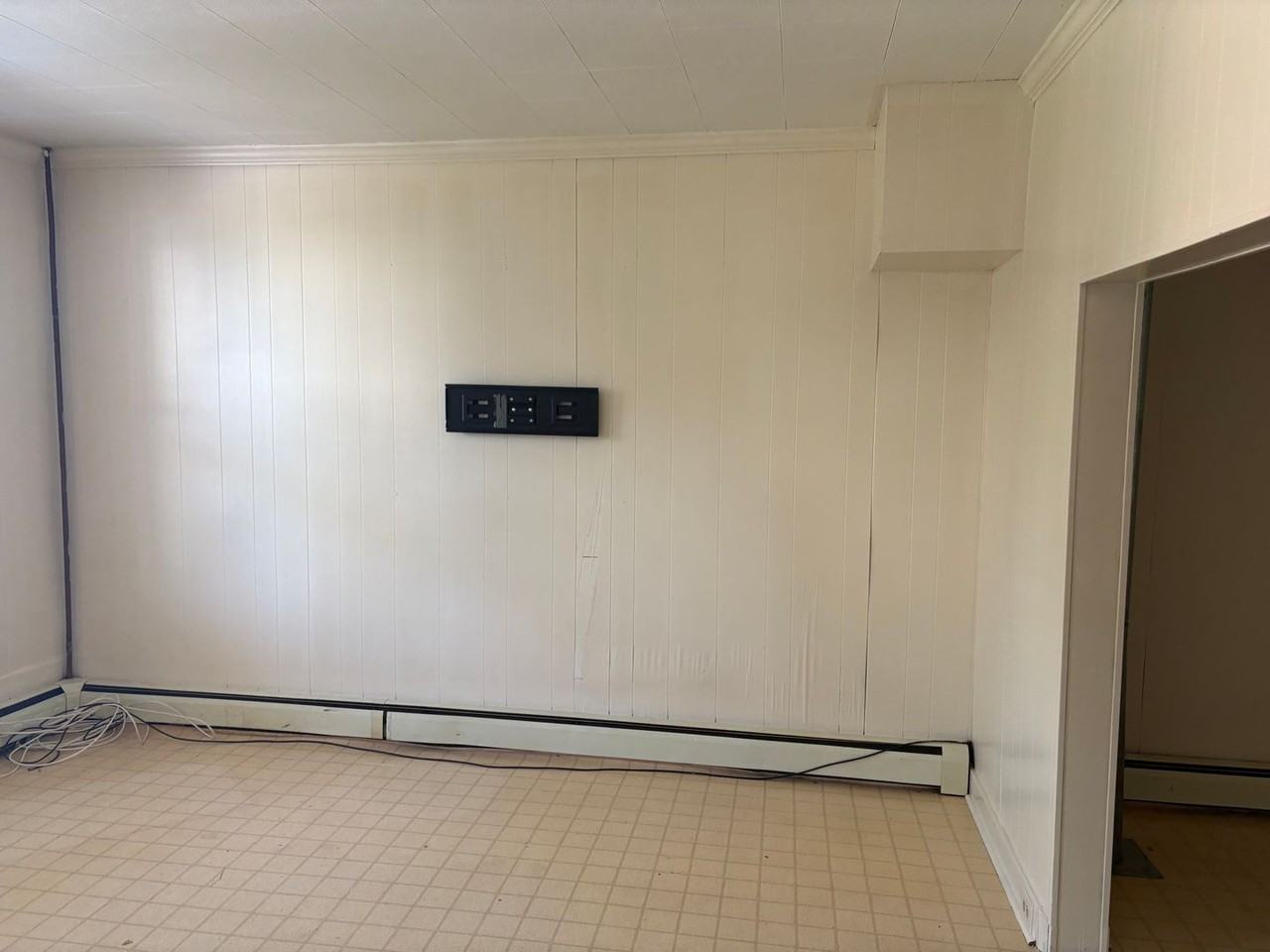 40 W Broad St - Photo 3 of 18