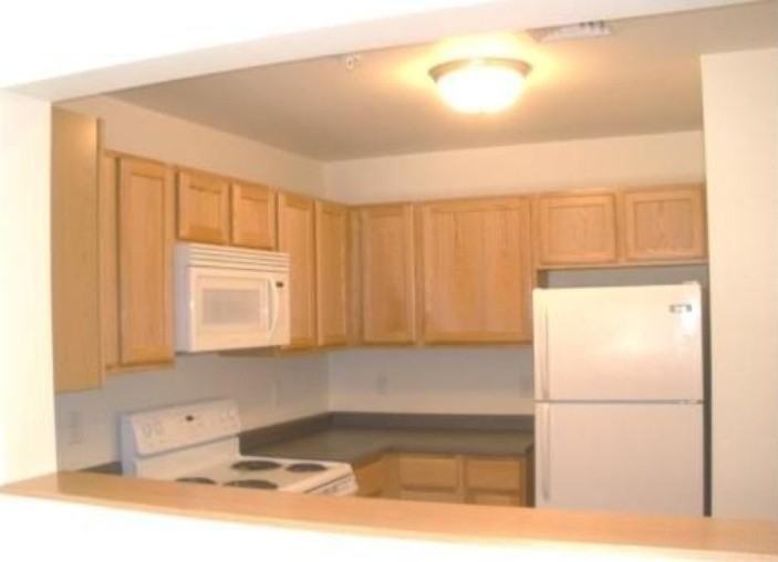 Fahey Place Apartments - Photo 2 of 13
