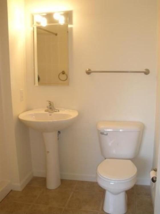 Fahey Place Apartments - Photo 5 of 13