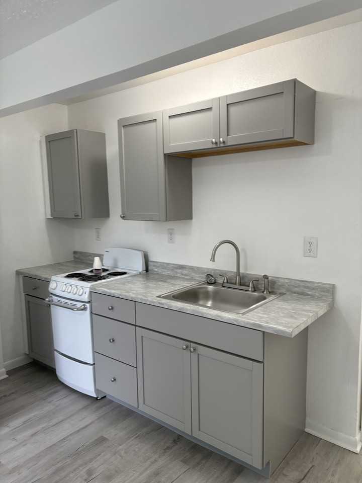 685 East Michigan Avenue - Photo 2 of 20