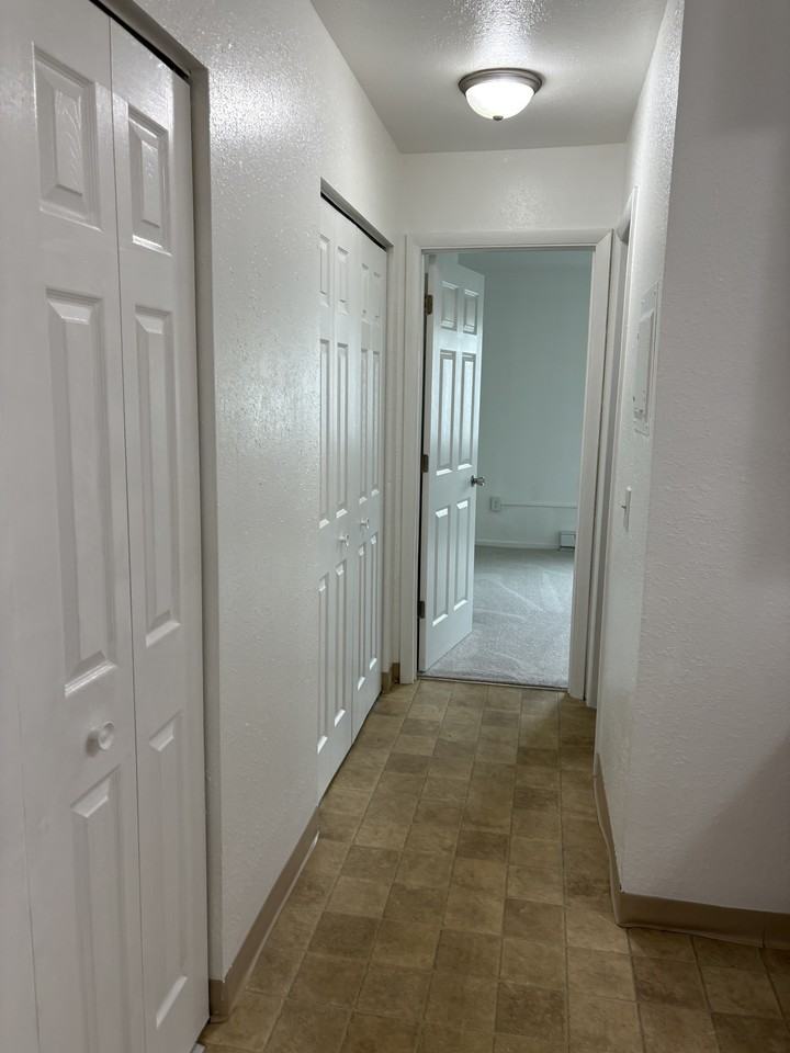 685 East Michigan Avenue - Photo 6 of 21