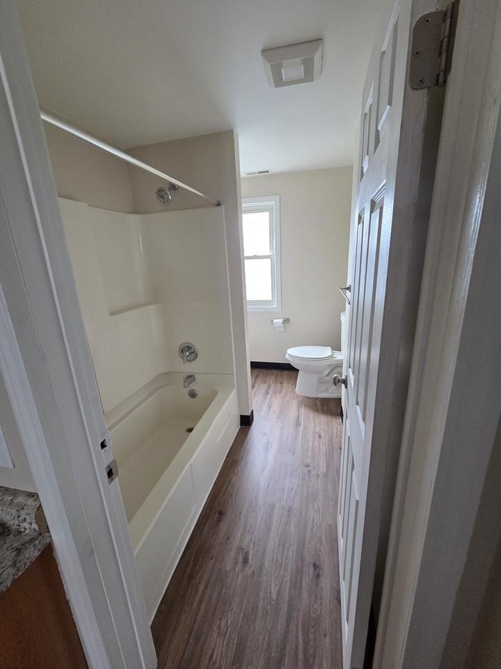 613 13th Street - Photo 7 of 10