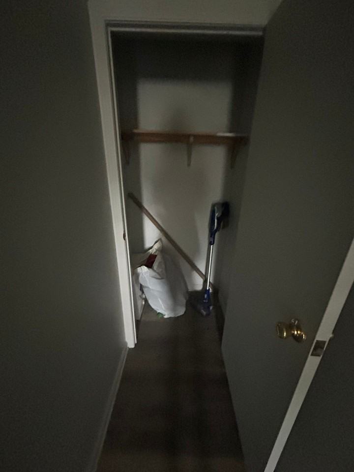 2726 East Brutus Street - Photo 2 of 7