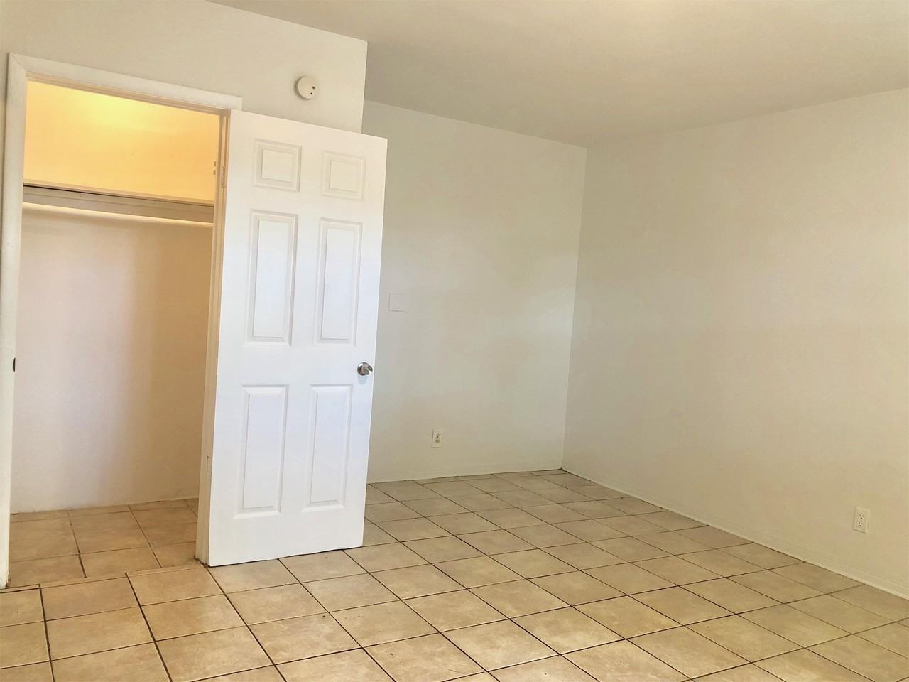 HOLLYWOOD LITTLE RANCHES 2303  (SOL Y VIENTO, LLC) - Photo 6 of 7