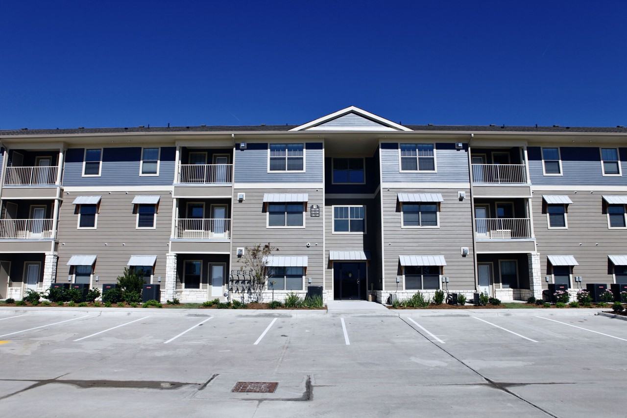 Floral Gardens - Photo 6 of 12