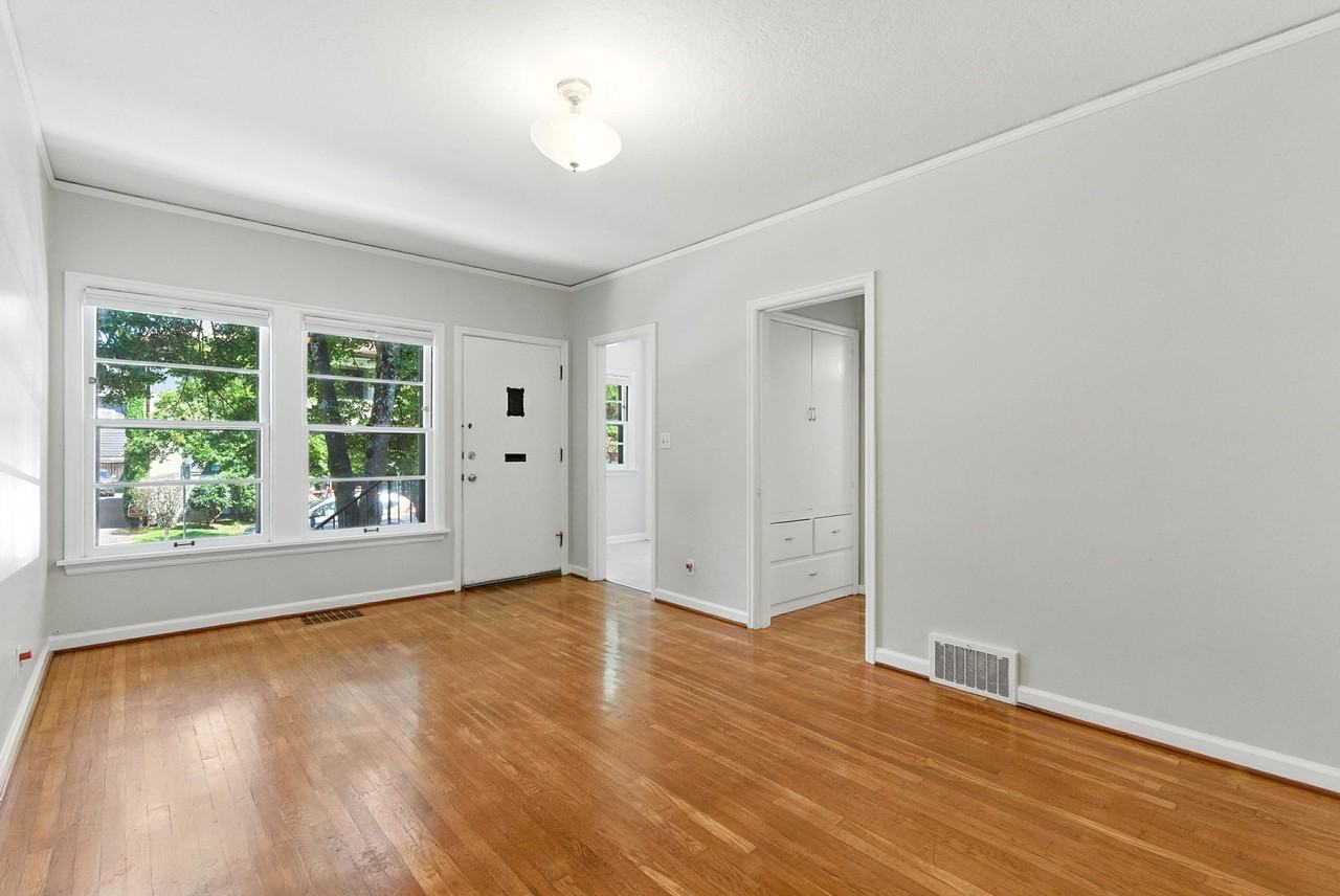 Overton Court - Photo 2 of 40